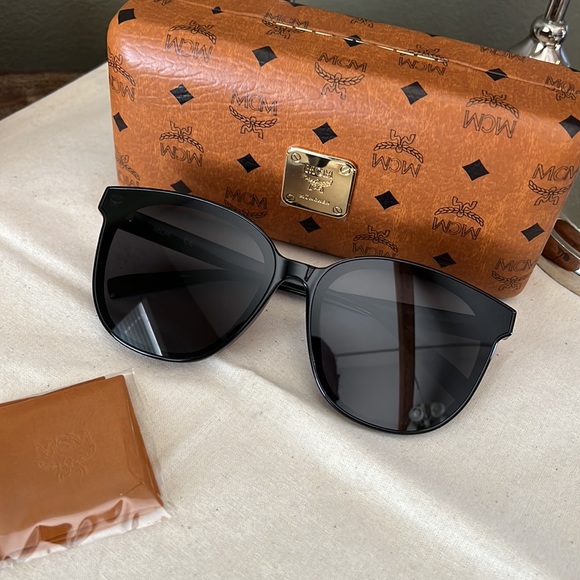 MCM WOMENS SUNGLASSES main image 7